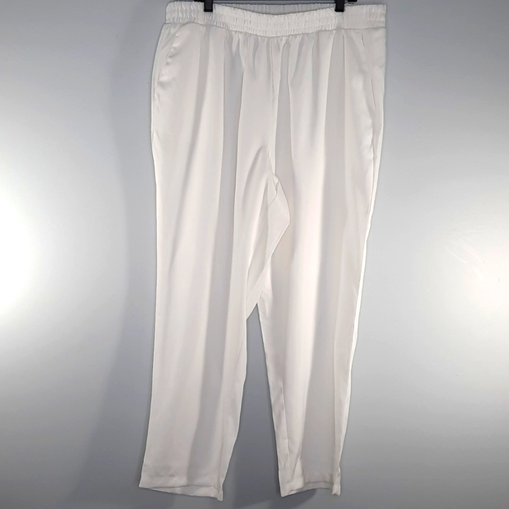 WOMAN WITHIN WHITE STRAIGT LEG  PANTS SZ 22W PETITE